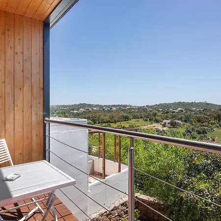 Tiny House * Сан-Браш-ди-Алпортел